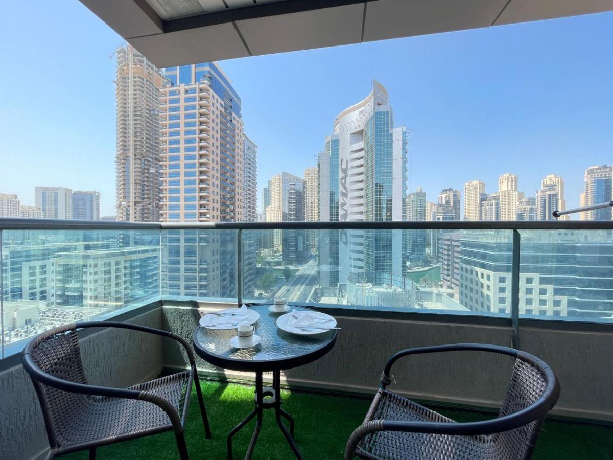 Private Gorgeous Room With Marina View With Shared Kitchen In Shared Apartment Дубай Экстерьер фото