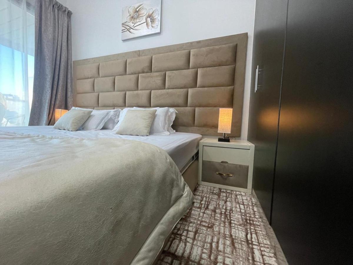 Private Gorgeous Room With Marina View With Shared Kitchen In Shared Apartment Дубай Экстерьер фото