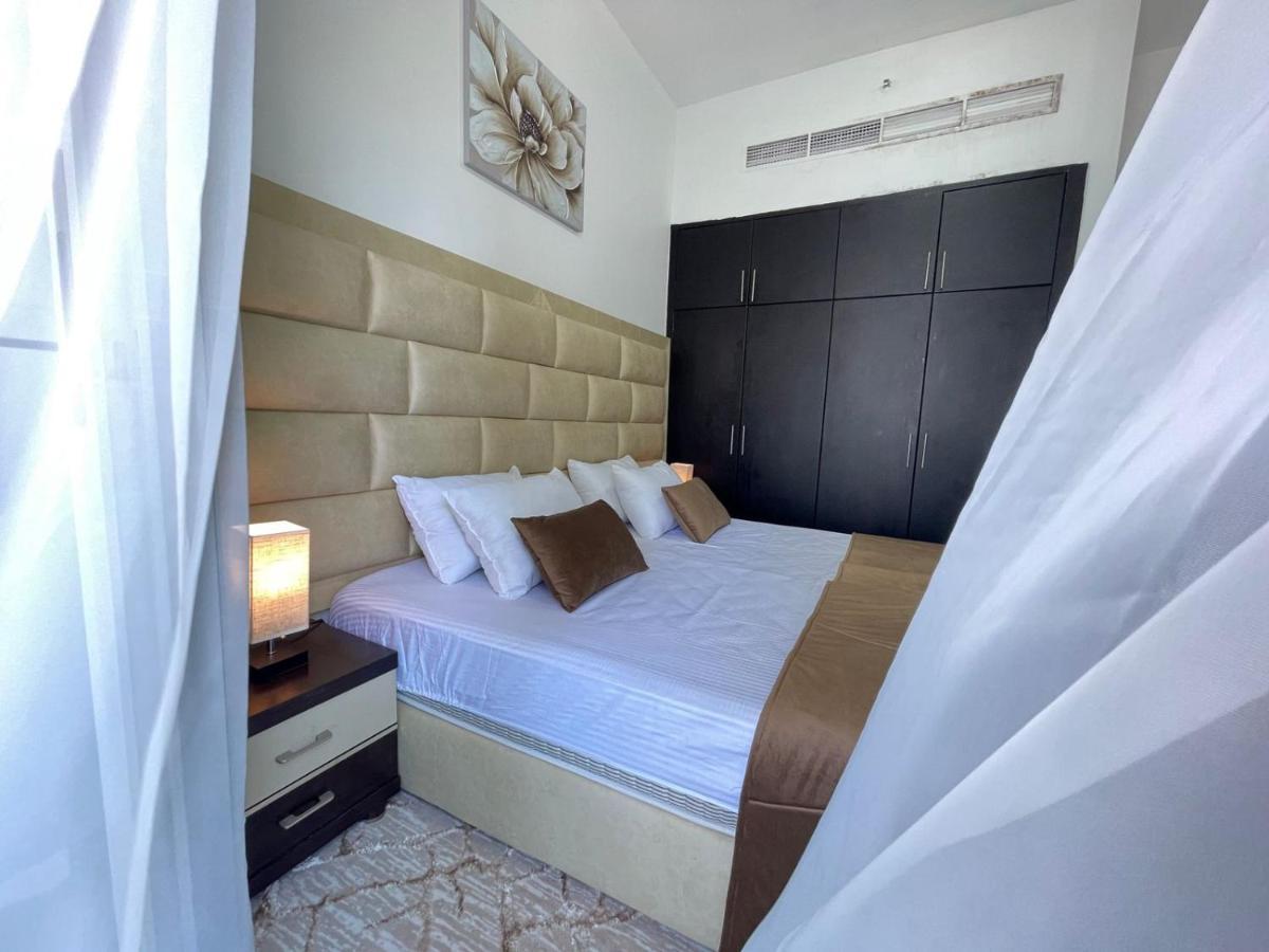 Private Gorgeous Room With Marina View With Shared Kitchen In Shared Apartment Дубай Экстерьер фото