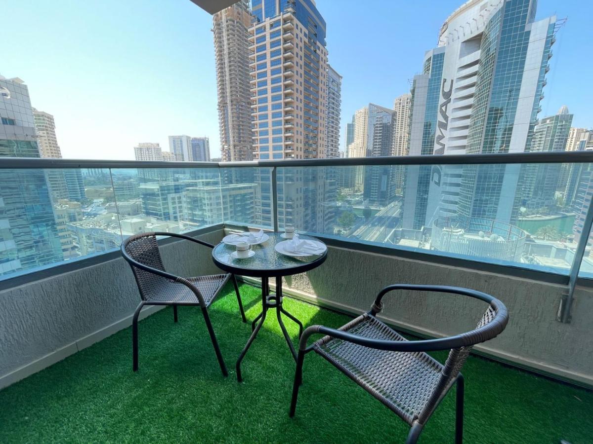 Private Gorgeous Room With Marina View With Shared Kitchen In Shared Apartment Дубай Экстерьер фото